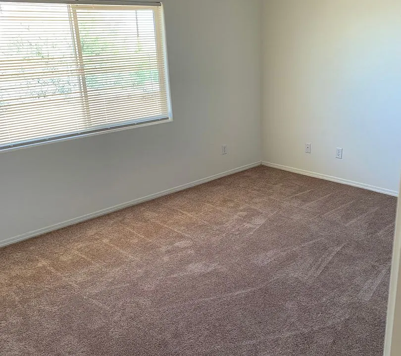 4552 E Ghost Rider Way
