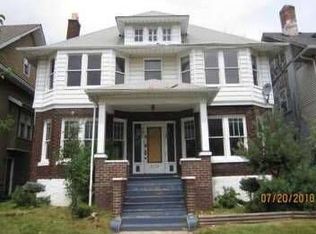 131 Tennyson St, Highland Park, MI 48203