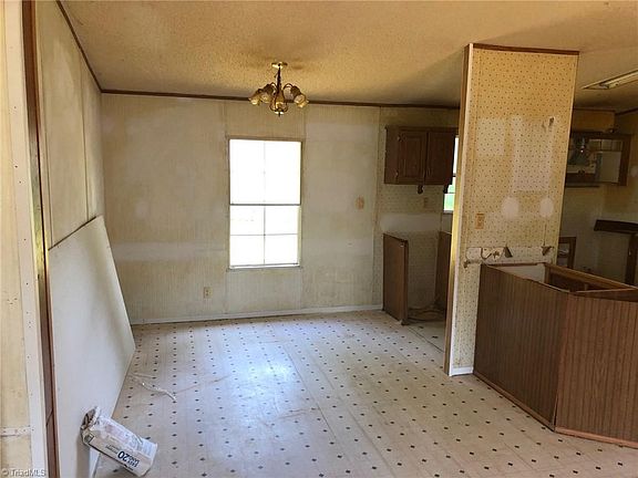 3rd image of 1474 Deerrun Dr