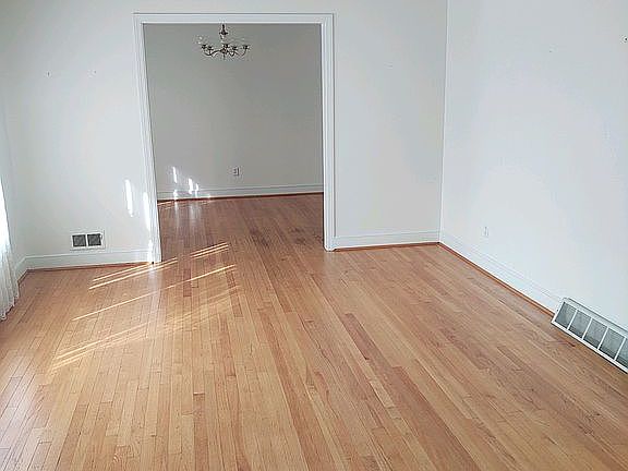 2nd image of 7506 Creekwood Dr