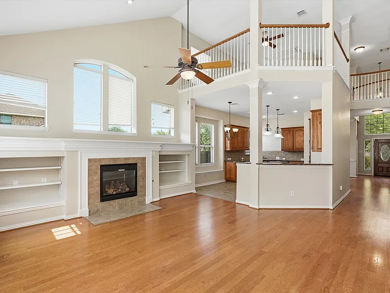 6716 Prairie Flower Trl — Photo 11