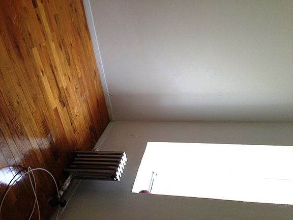 4th image of 124 E 103rd St APT 2