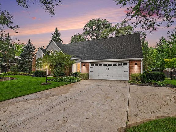 2nd image of 54563 Hunters Ct