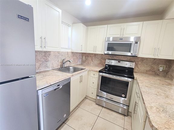 2nd image of 8290 Lake Dr APT 541