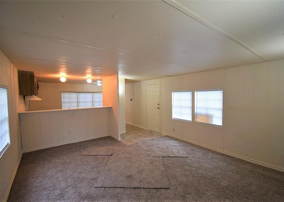 1st image of 1015 Welch Ln APT B