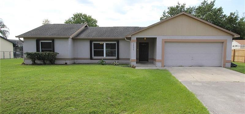 1st image of 2820 Pineridge Cir