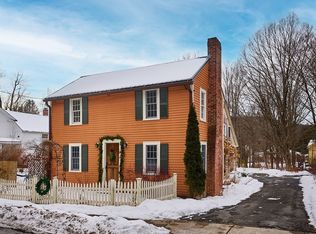 10 Maple St, Shelburne, MA 01370