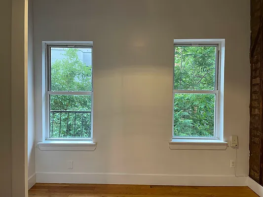 Rented by EXR | media 20