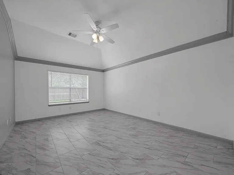 3515 Walden Dr — Photo 18
