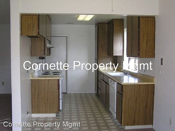 3rd image of 3223 Hogarth Dr