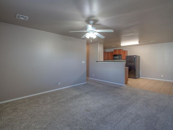 3rd image of 5717 N 34th St