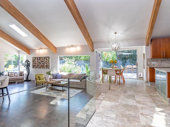 4th image of 8126 E Del Barquero Dr