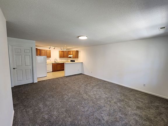 3rd image of 30 Robinson Cove Rd #B