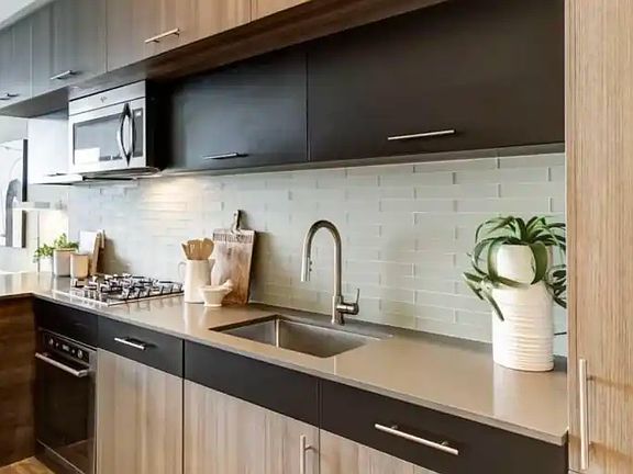 3rd image of 205 Manning Ave #413