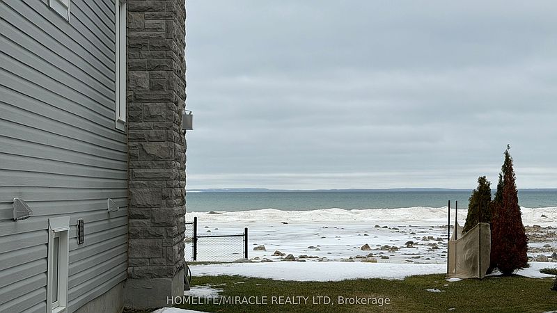 Wasaga Beach House for rent - 5 Bedrooms — photo 32