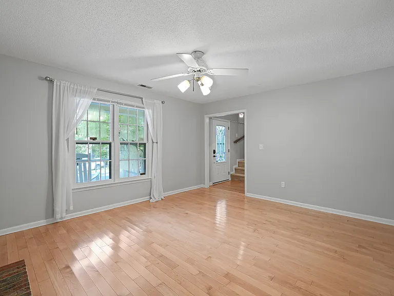 713 Cross Timbers Dr — Photo 6