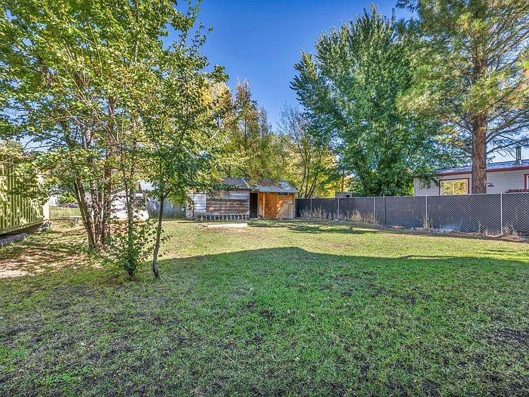 604 Pine St — Photo 66