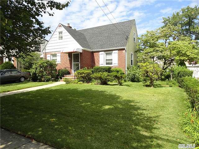 1st image of 1004 Van Buren Ave