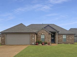 48 Nehemiah Dr, Jackson, TN 38305