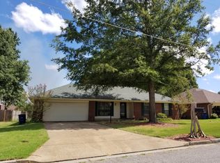 6888 Phillips Pl, Olive Branch, MS 38654