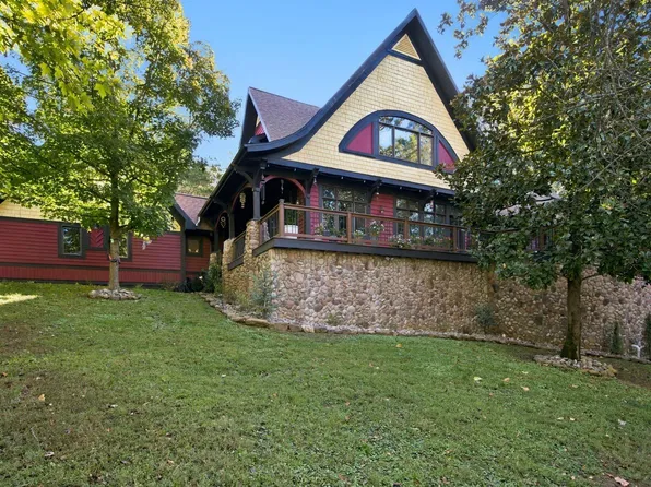 176 Maple Forest Lane, Branson, MO 65616