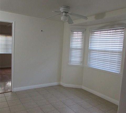 4th image of 2141 Oxford Ave
