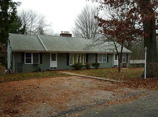 140 Peachtree Rd, North Kingstown, RI 02852