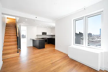 31-43 Vernon Boulevard, #804