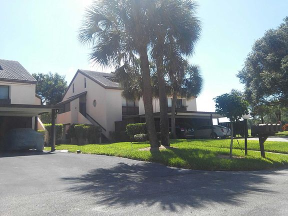3rd image of 6301 Pelican Creek Xing APT A