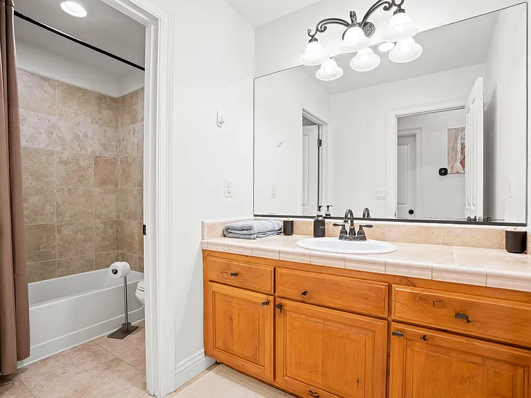 24599 Geneva Dr — Photo 10