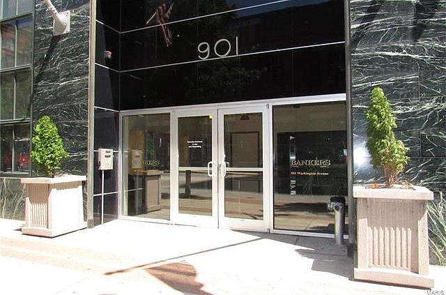 1st image of 901-907 Washington Ave #602