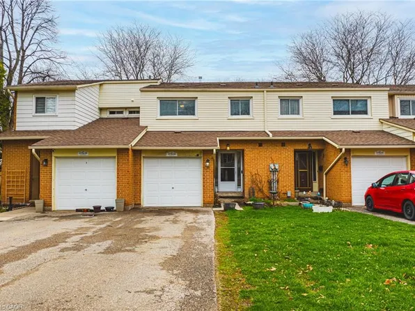 1576 Newlands Cres #60, Burlington, ON L7M 1V6