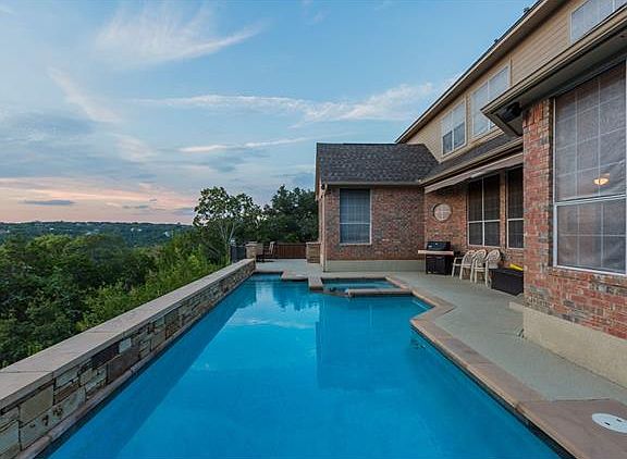 3rd image of 10104 Spicewood Mesa