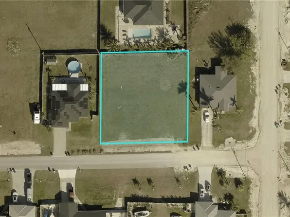 339 NE 10th St, Cape Coral, FL 33909