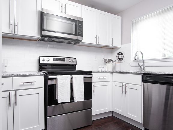 3rd image of 333 North Ave #Rd3y3f9ct