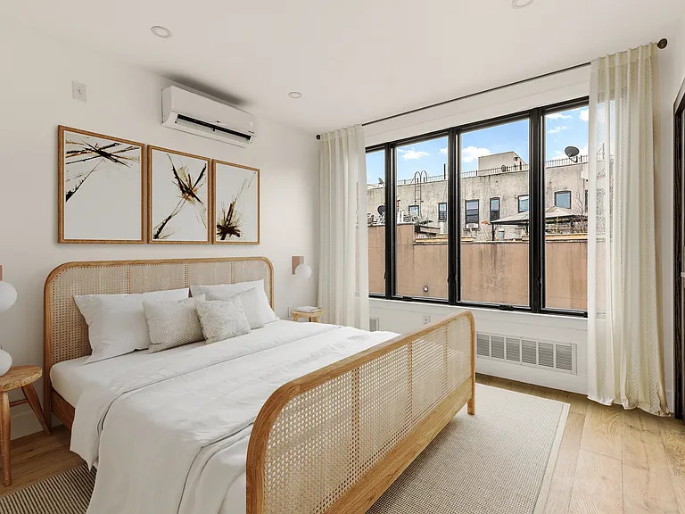 332 Quincy St #2 — Photo 6