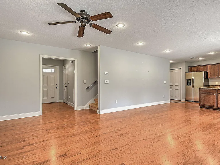1092 Aberlea Valley Cir — Photo 6