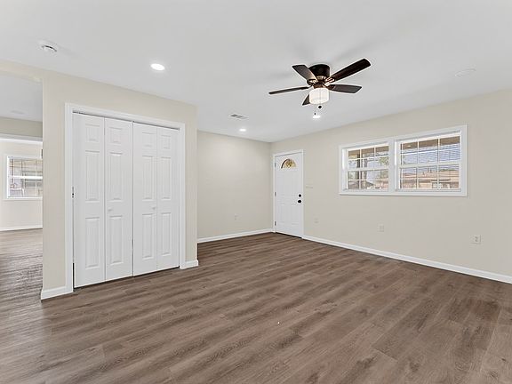 4th image of 3624 Adams Ave