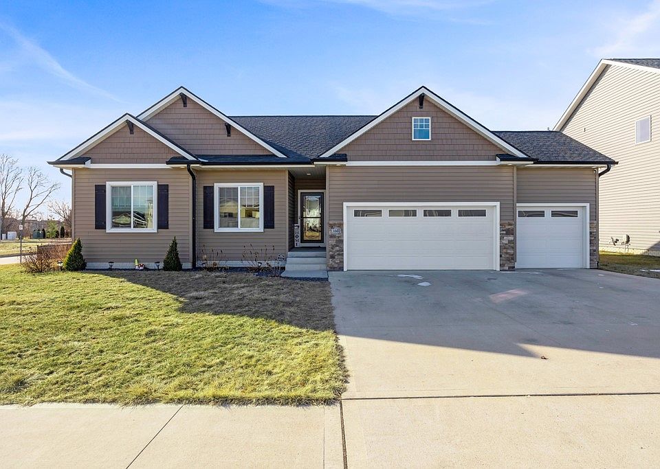 1st image of 3502 NE Winding Trail Dr