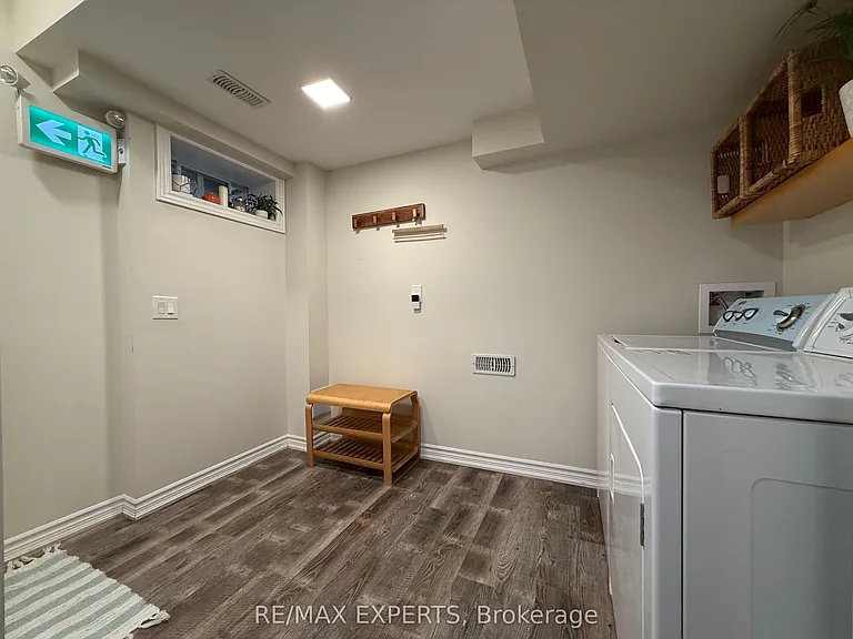 4 McNairn Ct #BASEMENT — Photo 8
