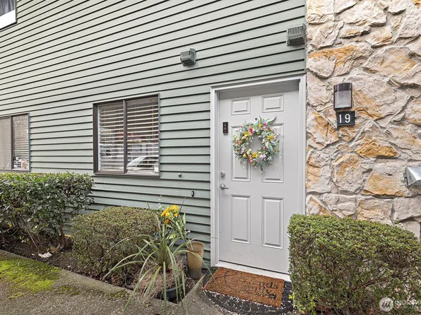 1040 S 320th Street #19, Federal Way, WA 98003