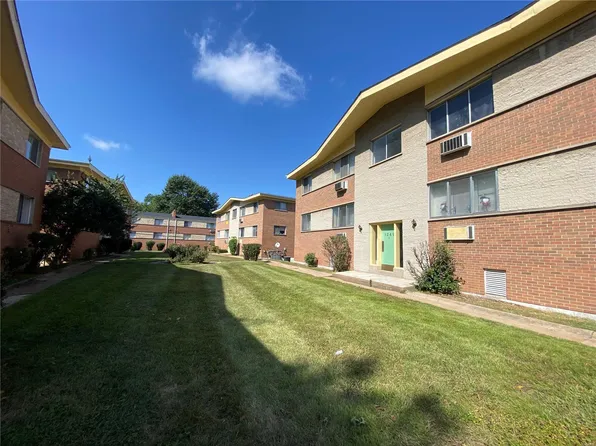 1245 N & South Blvd, Saint Louis, MO 63130