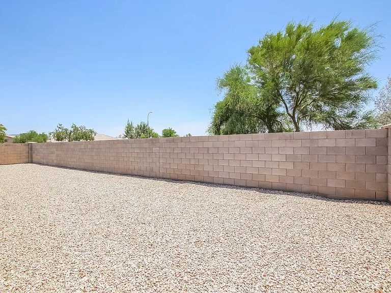 5245 W Bowker St — Photo 15
