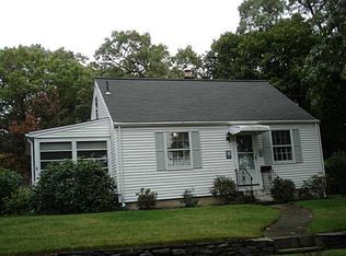 101 Everleth Ave, Warwick, RI 02888