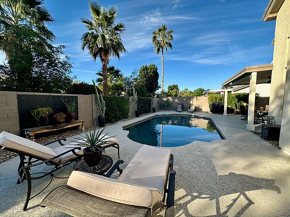 3rd image of 6723 E Paradise Ln