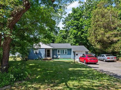 85 6th Avenue, Huntington Station, NY, 11746