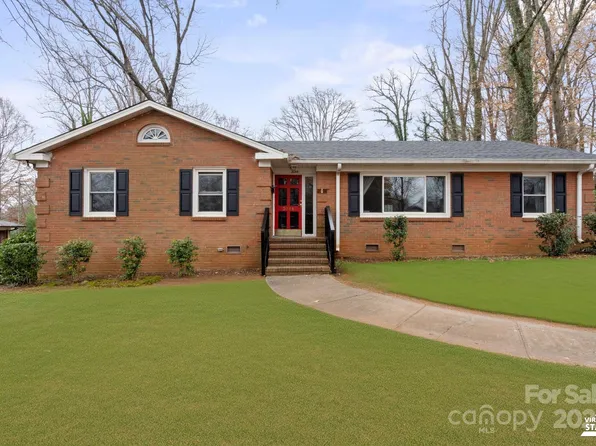 2044 Birchcrest Dr, Charlotte, NC 28205