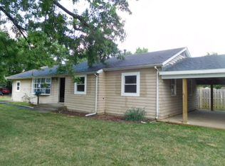 1602 Gates Pl, Champaign, IL