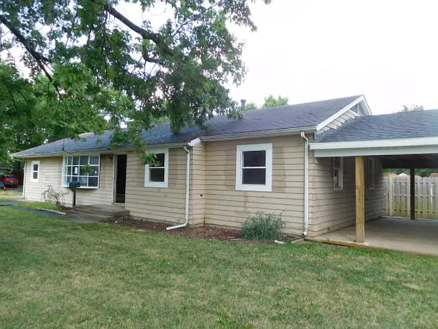 1602 Gates Pl photo 1