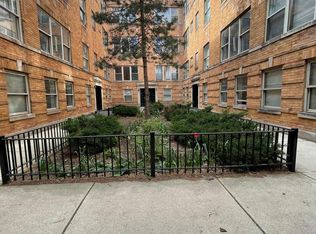 3005 W 19th St APT 1E, Chicago, IL 60623